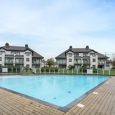 Rustig En Luxueus App Met Zwembad Vlak Bij *