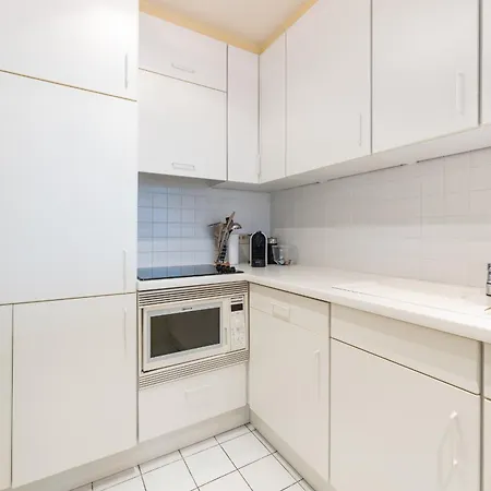 Rustig En Luxueus App Met Zwembad Vlak Bij Lejlighed *